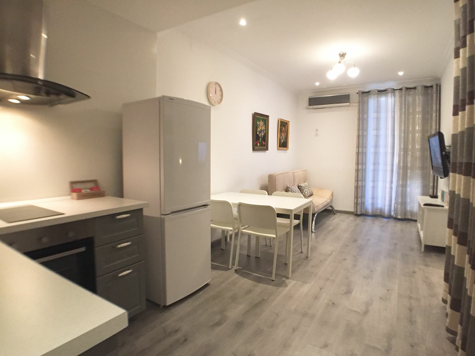 Charm Sagrada Familia Apartment บาร์เซโลนา ภายนอก รูปภาพ