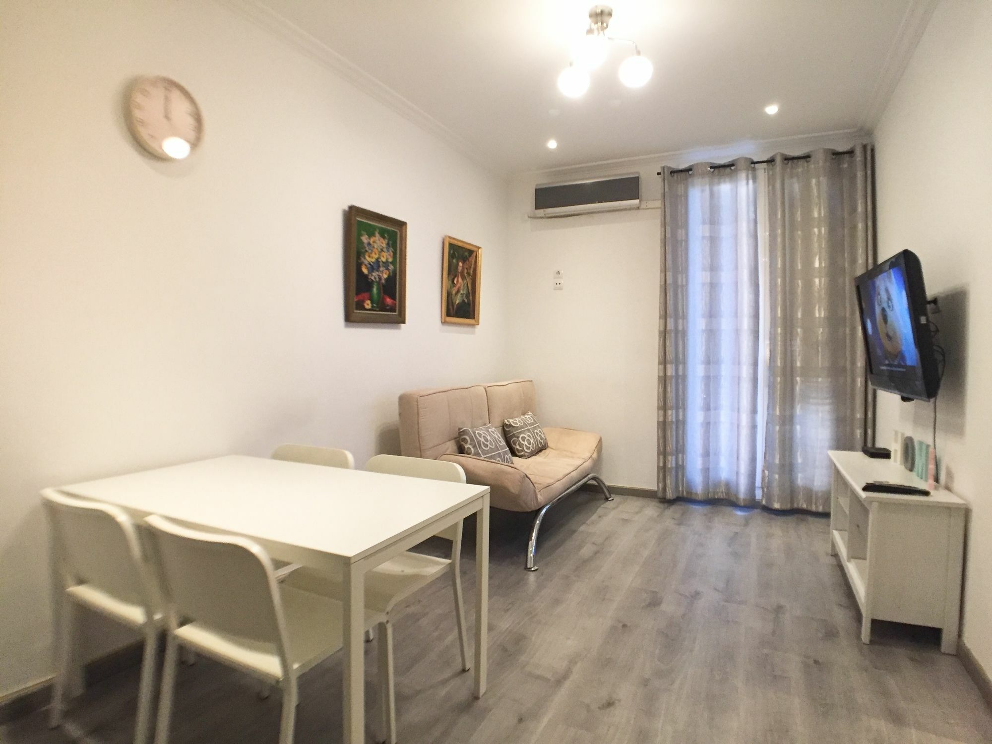 Charm Sagrada Familia Apartment บาร์เซโลนา ภายนอก รูปภาพ