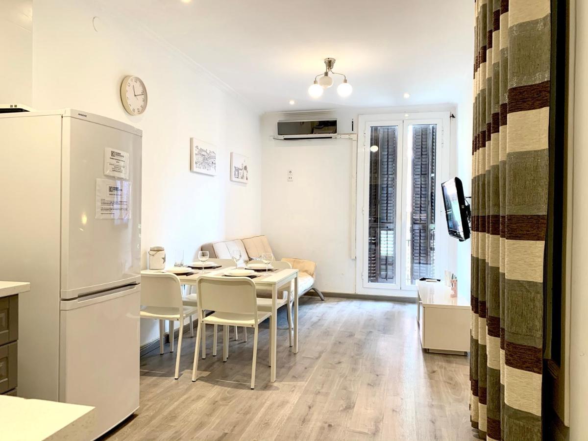 Charm Sagrada Familia Apartment บาร์เซโลนา ภายนอก รูปภาพ
