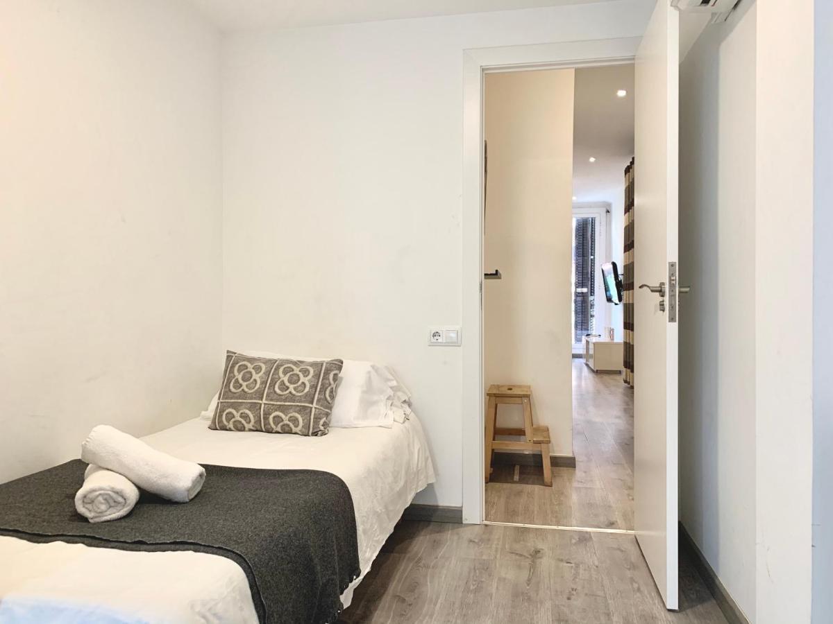 Charm Sagrada Familia Apartment บาร์เซโลนา ภายนอก รูปภาพ