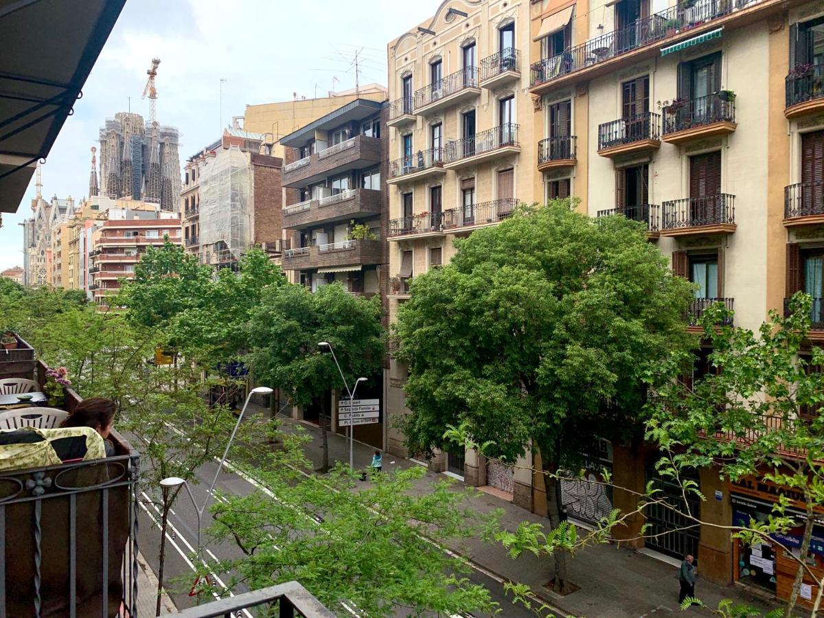 Charm Sagrada Familia Apartment บาร์เซโลนา ภายนอก รูปภาพ
